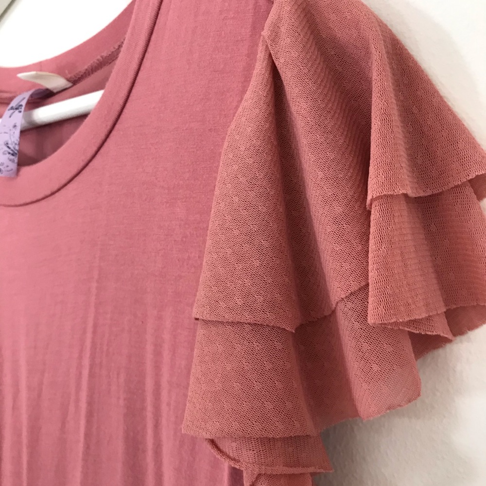 Short pink ruffled sleeve dress